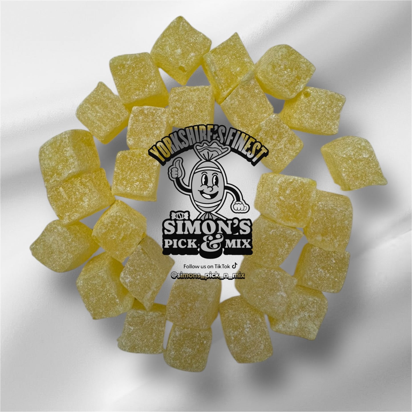 Pineapple cubes